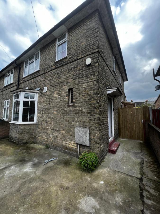 Good Priced Single In Sherperds Bush Gasthof London